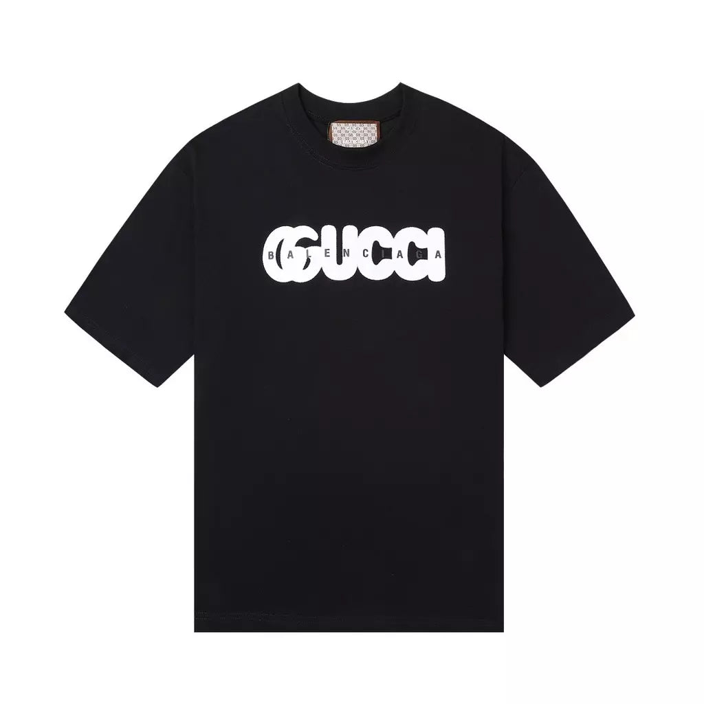 Camiseta GUCCІ x BALENCIAGA Estampa de Logo - Preta