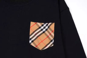 Moletom Burberry Check Pocket Elegance - Preto