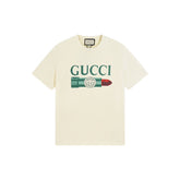 Camiseta Gucci Lipstick - Bege