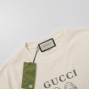 Camiseta Gucci Estampa Tênis - Bege