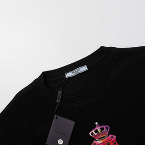 Camiseta Prada Crown Rainbow Preto